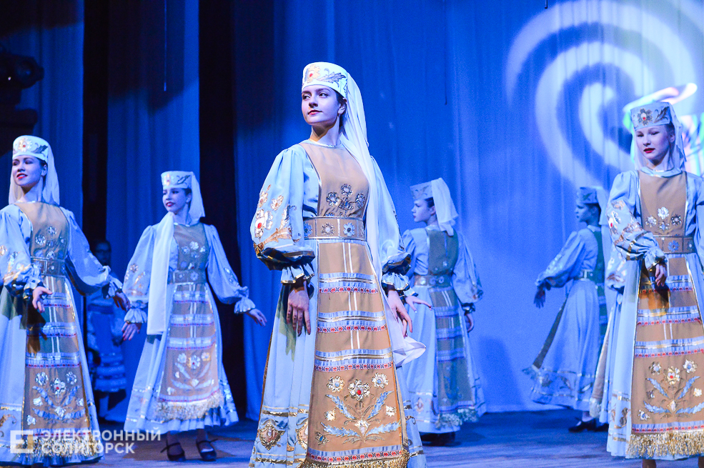 танцующая весна