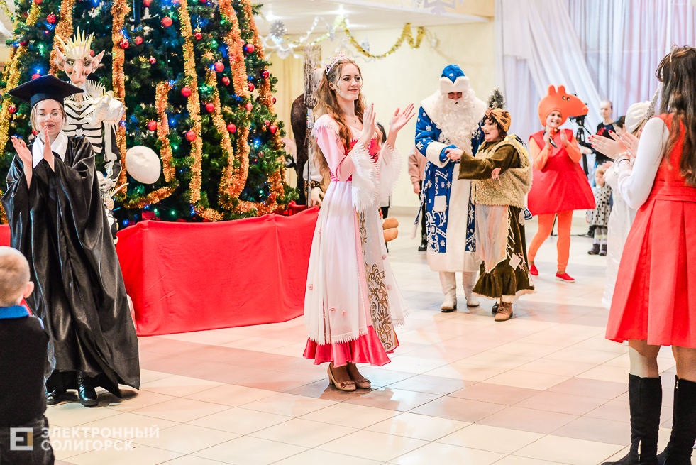 елка для инвалидов