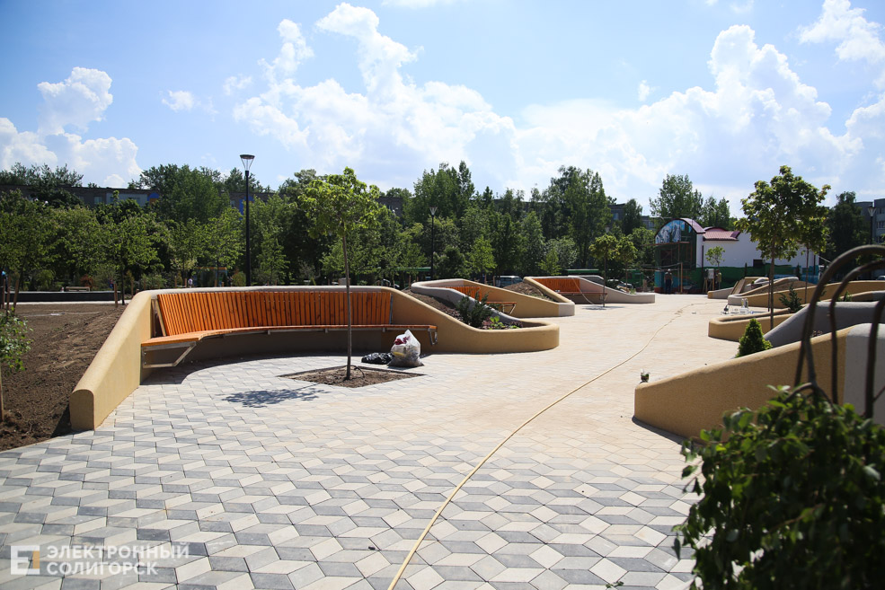 сквер семьи, любви и верности Солигорск