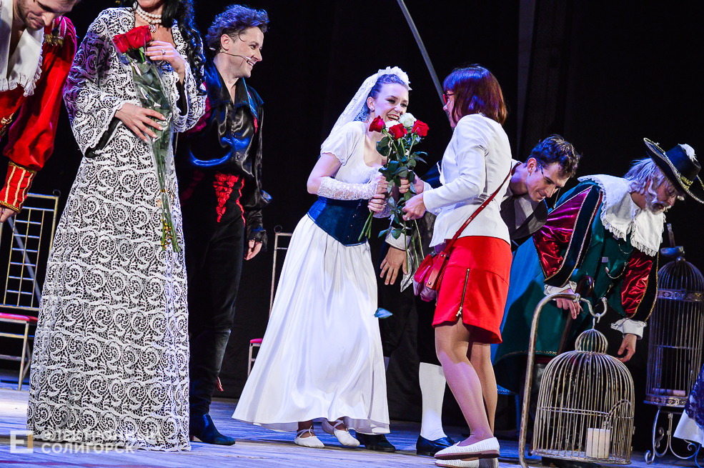 собака на сене