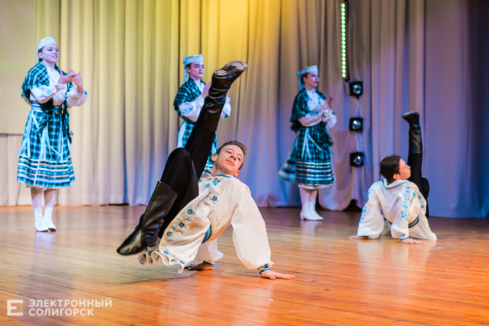 танцующая весна