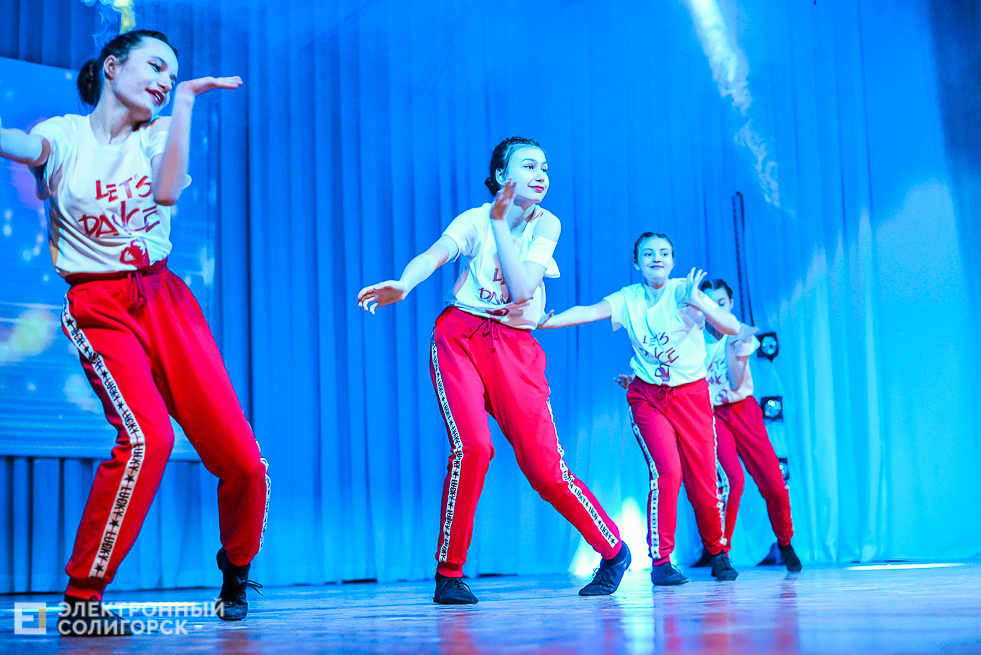 танцующая весна