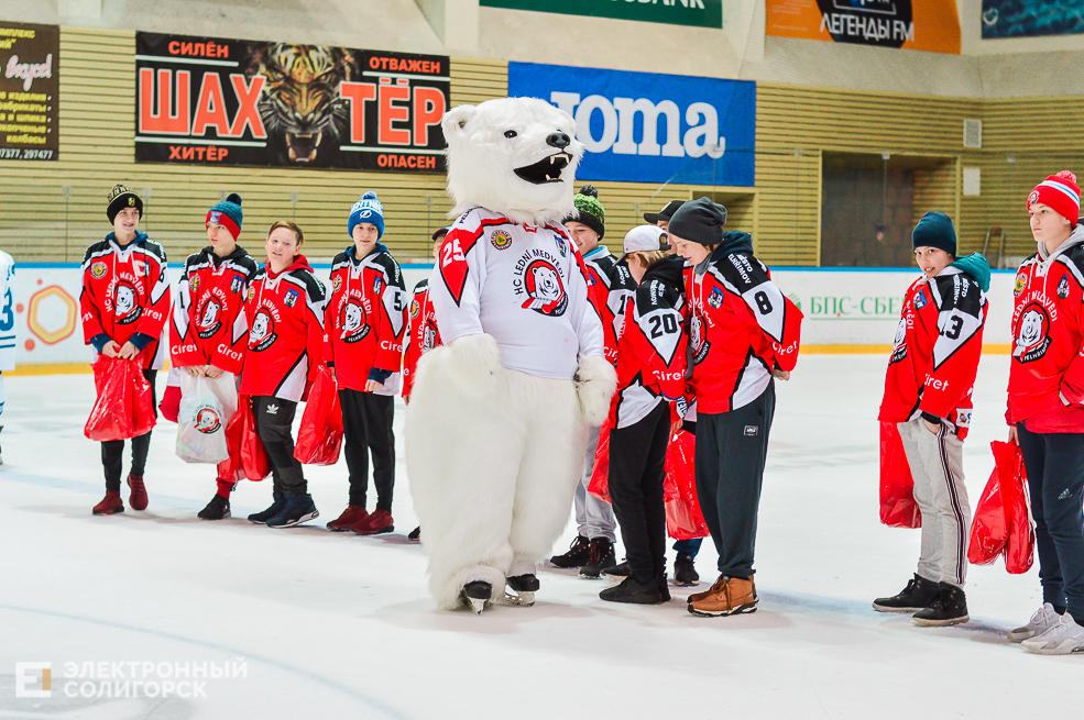 рождественский турнир по хоккею