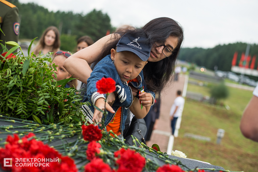 возложение цветов Солигорск