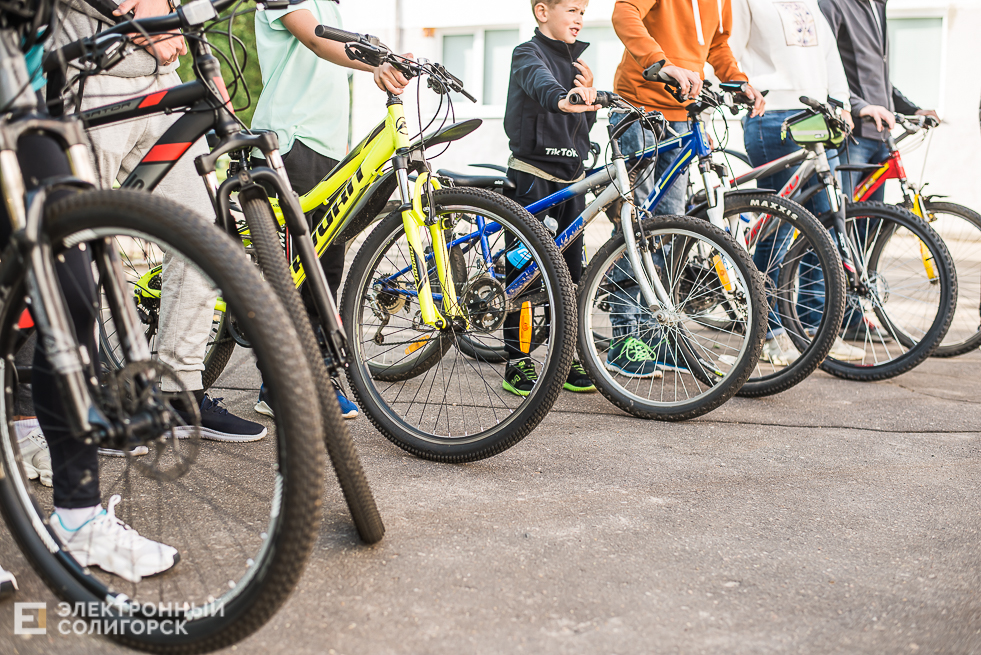 фигурное вождение велосипеда