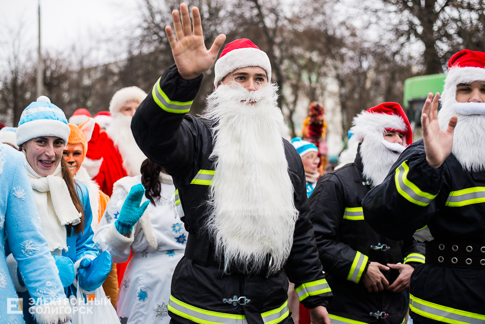 парад дедов морозов
