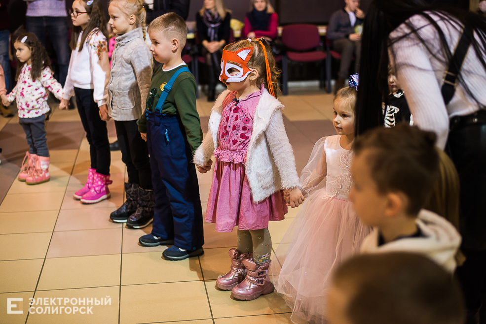 новогодний спектакль