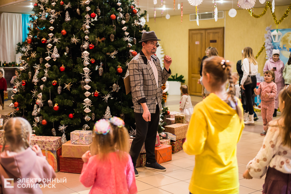 новогодний спектакль