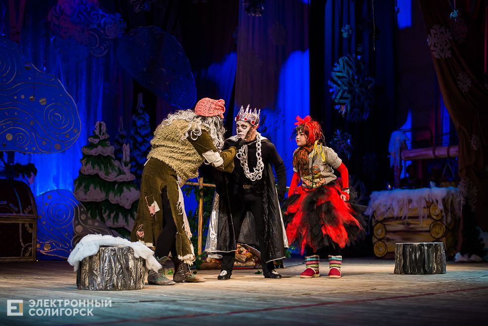 новогодний спектакль