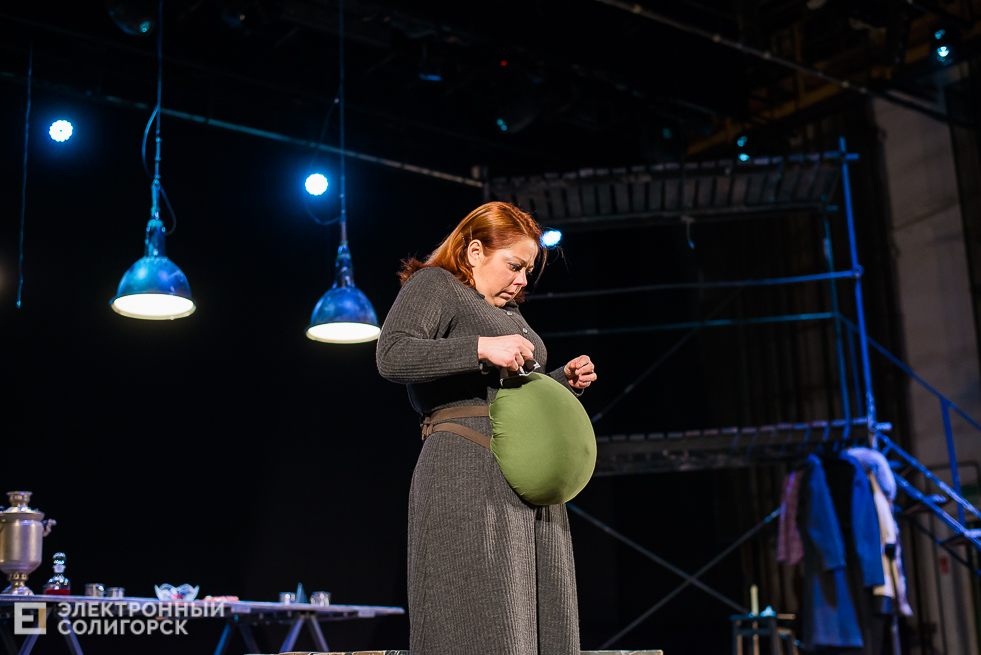 3 сестры спектакль