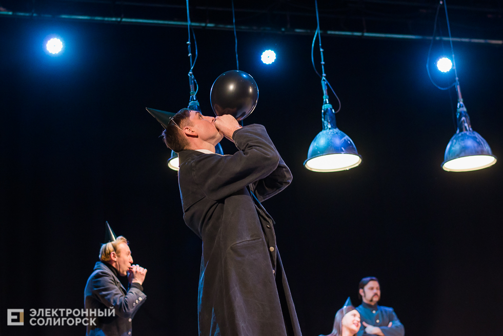 3 сестры спектакль