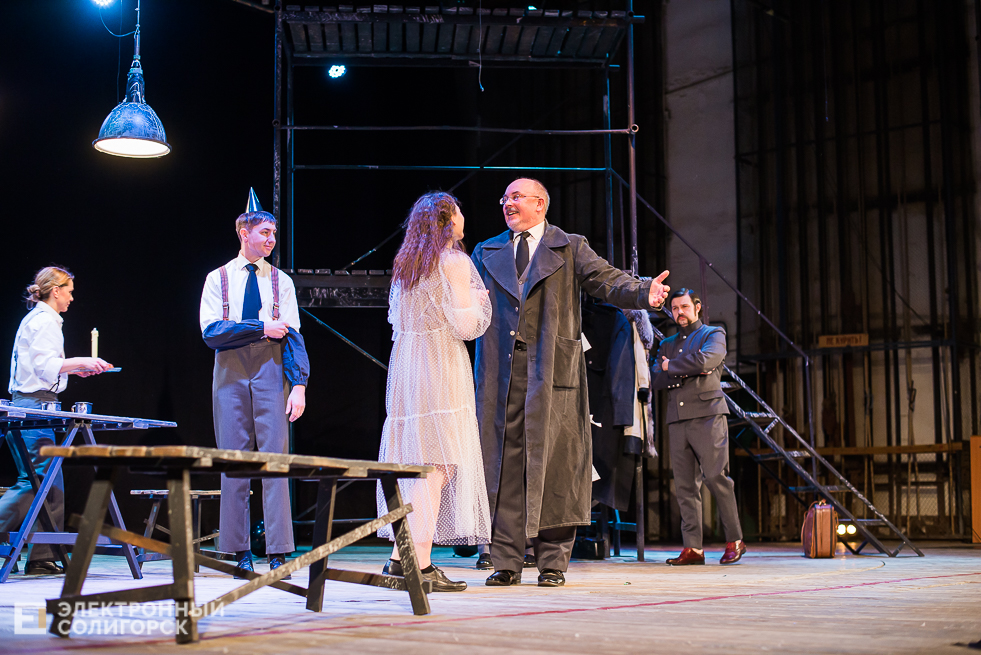 3 сестры спектакль