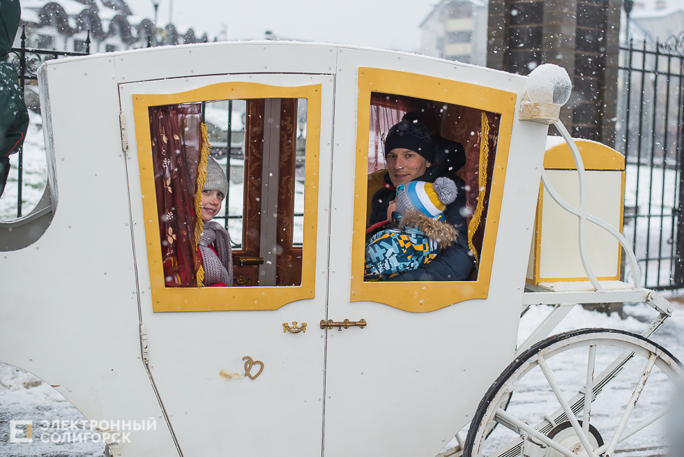 контактный зоопарк у собора