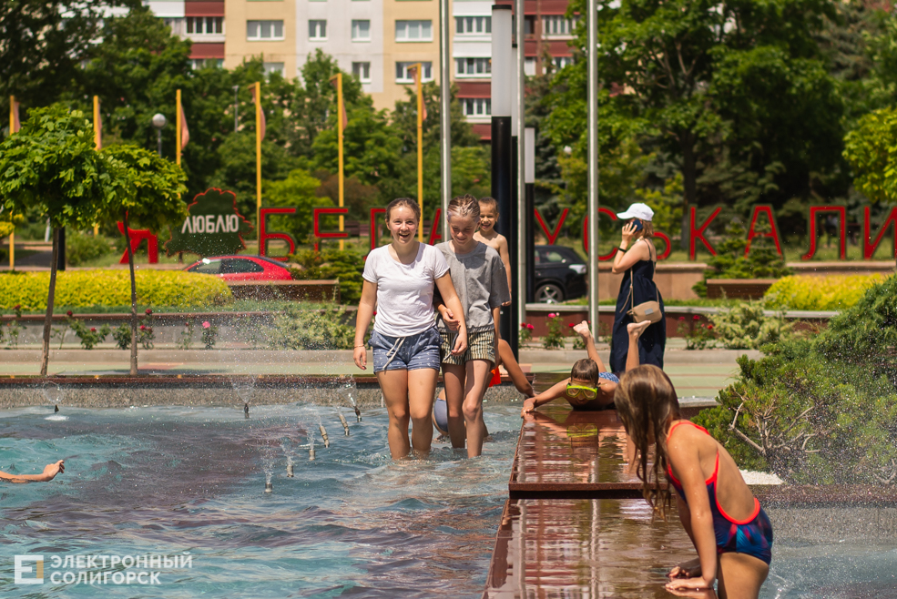 купания в фонтане