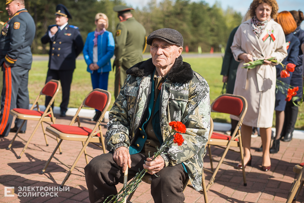 возложение цветов