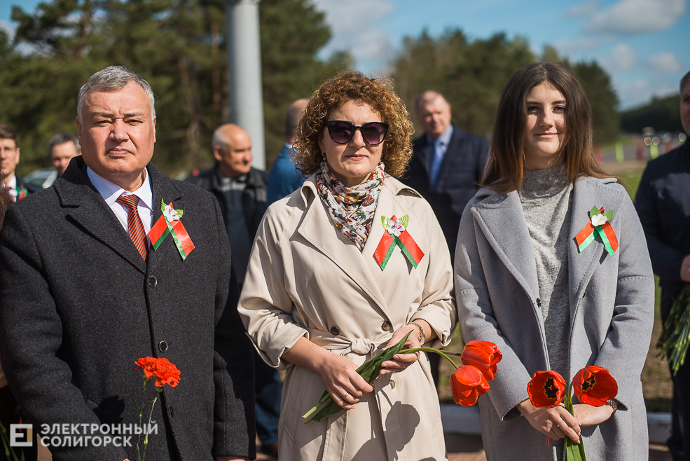 возложение цветов