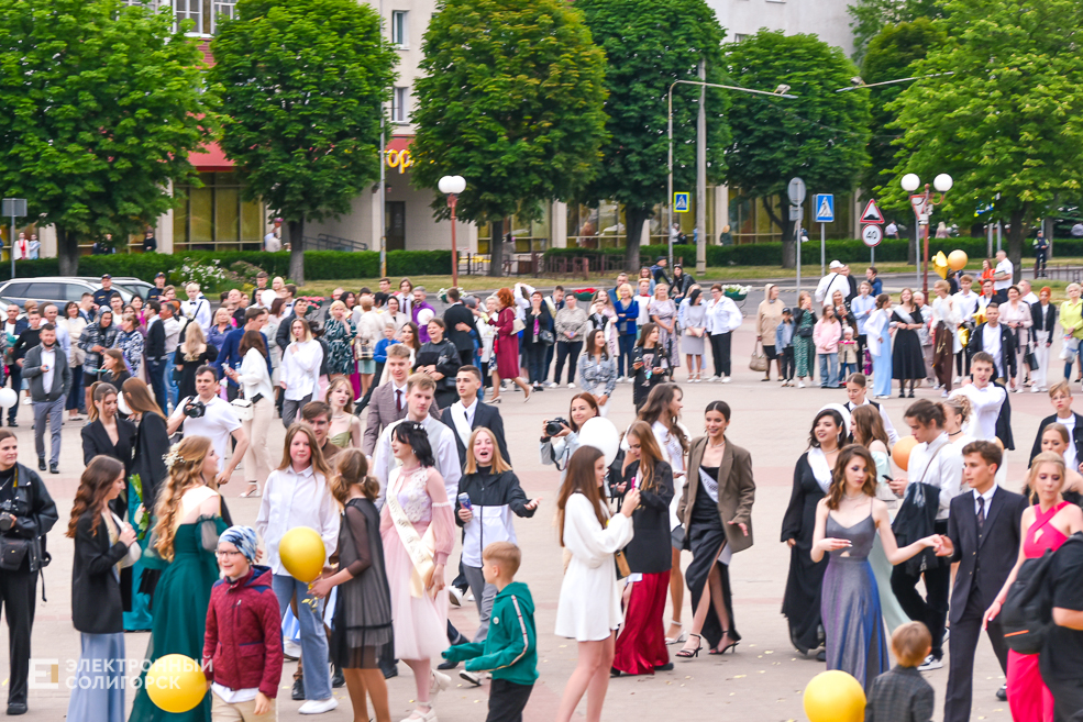 Районный выпускной бал в Солигорске 2023