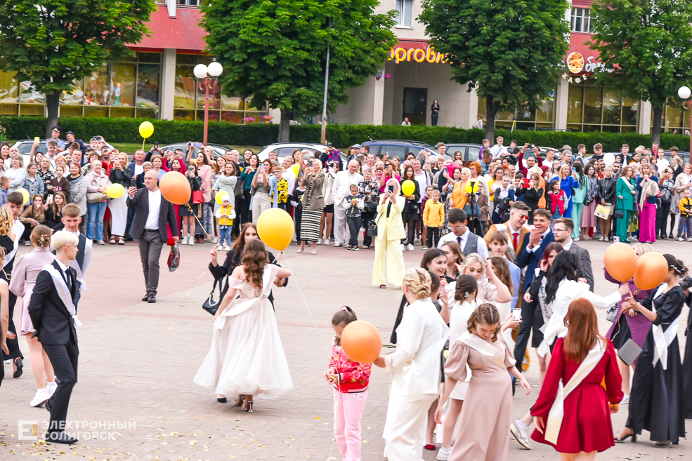 Районный выпускной бал в Солигорске 2023