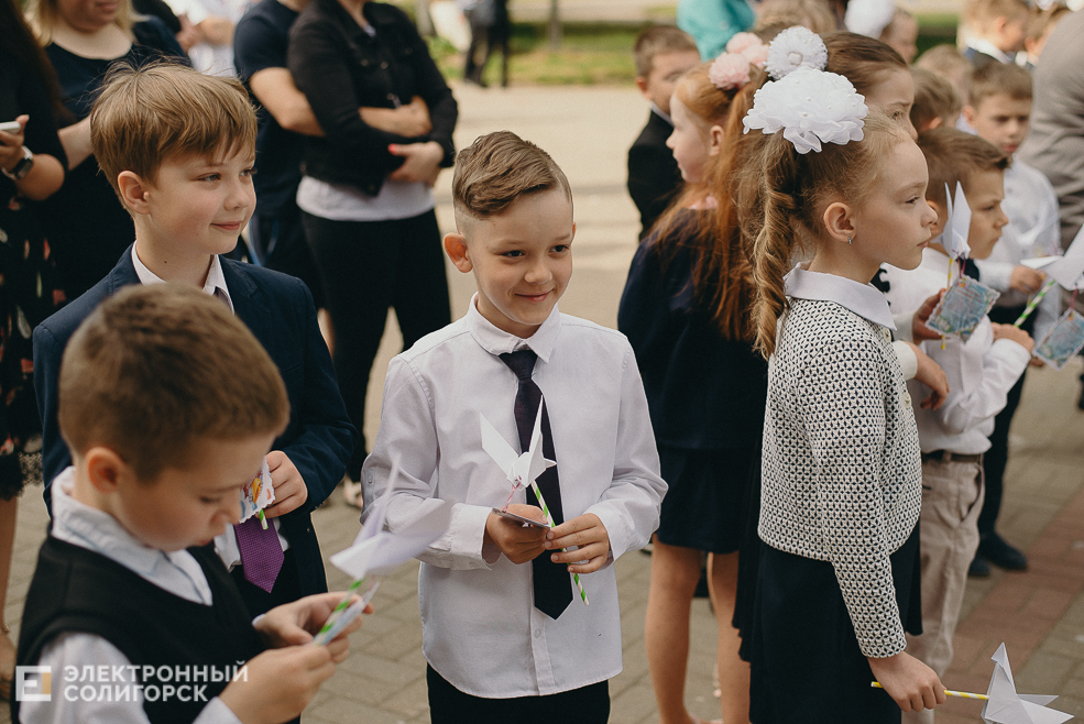 последний звонок средняя школа 6 солигорск