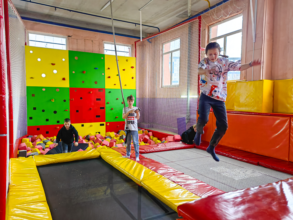 Батутный парк Высота в Солигорске, аренда помещений