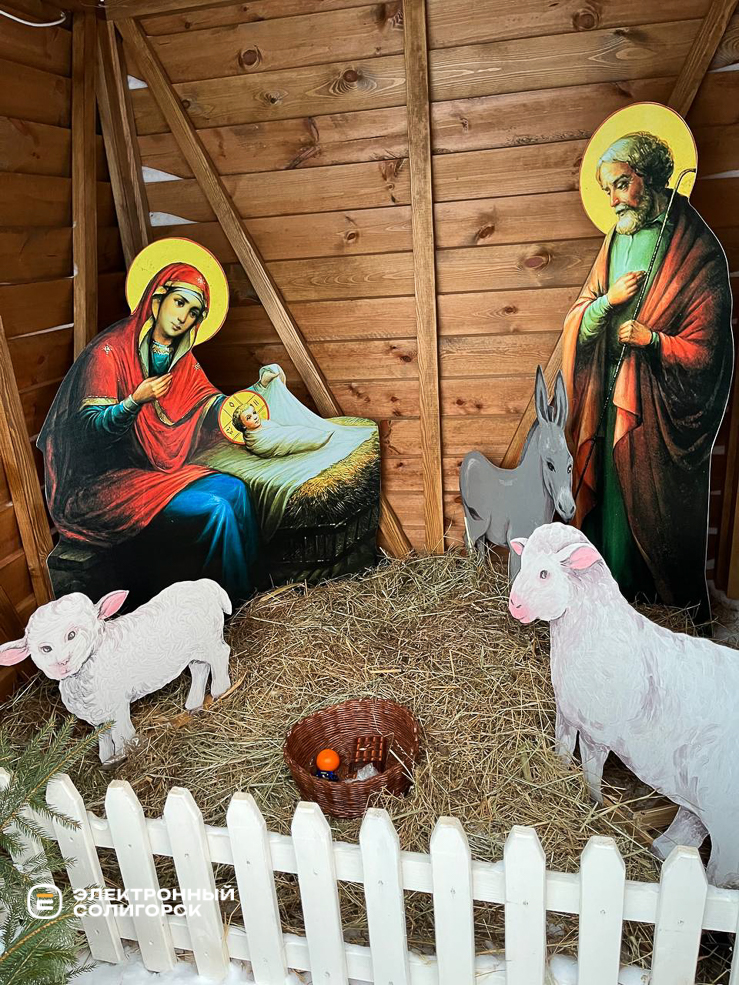 Убранство солигорских храмов к Рождеству