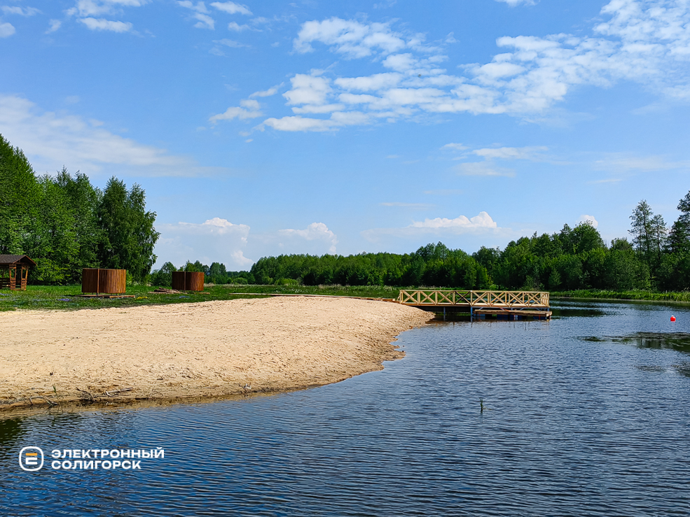 Пляж в Красной Слободе Солигорского района