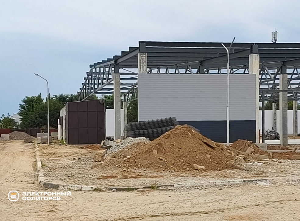 Строительство торгового центра в Солигорске