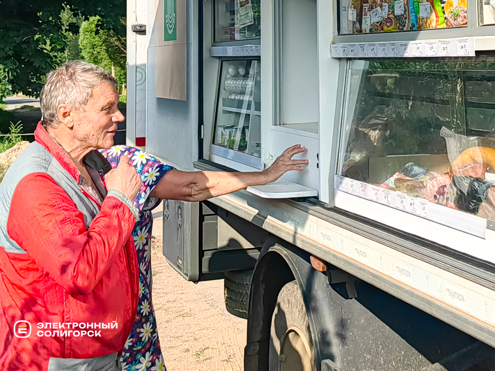 Автолавка в деревне Замошье Любанского района