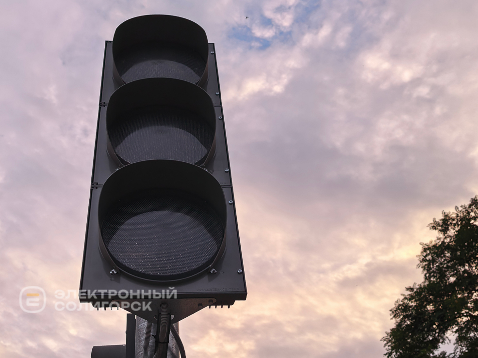 Ещё один светофор появился в Солигорске на улице Константина Заслонова