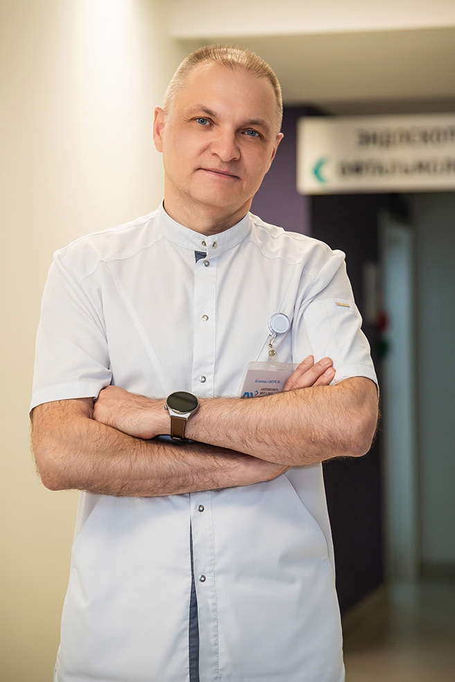 офтальмохирург клиники Мерси Антоненко Виталий Владимирович
