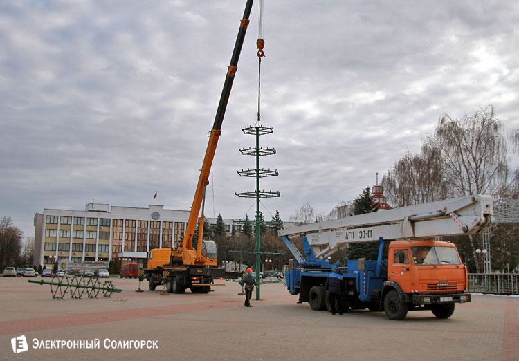 новогодняя елка Солигорск